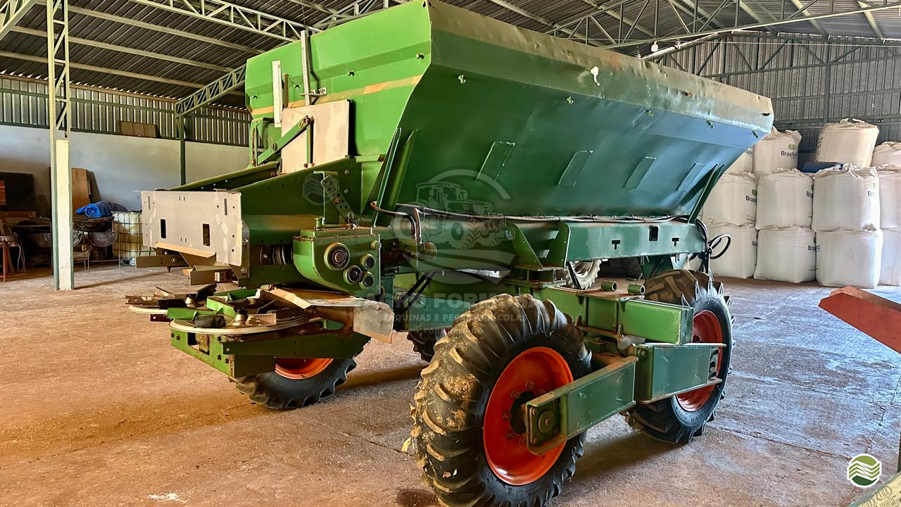 IMPLEMENTOS AGRICOLAS DISTRIBUIDOR DISTRIBUIDOR 10000 Agro Formosa Máquinas e Peças Agrícolas FORMOSA GOIAS GO